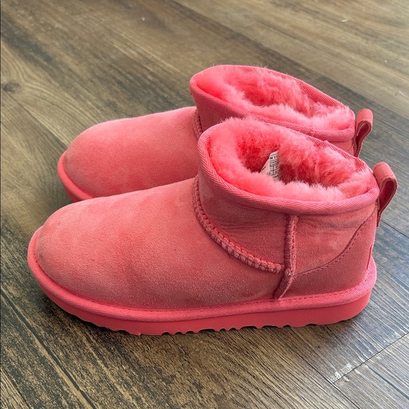 UGG Classic Ultra Mini pink bloom Boots - Picture 3 of 9